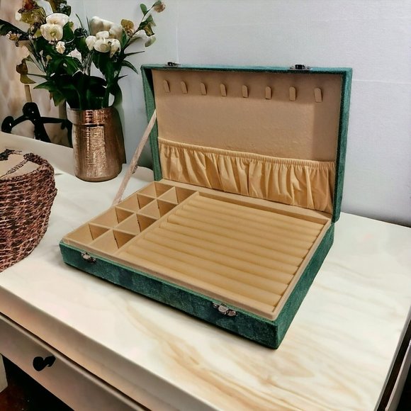 Green Jewelry Box Velvet w/Anti-Tarnish Lining & Latch 11.4x7.3x2" Travel Gift - Picture 3 of 10